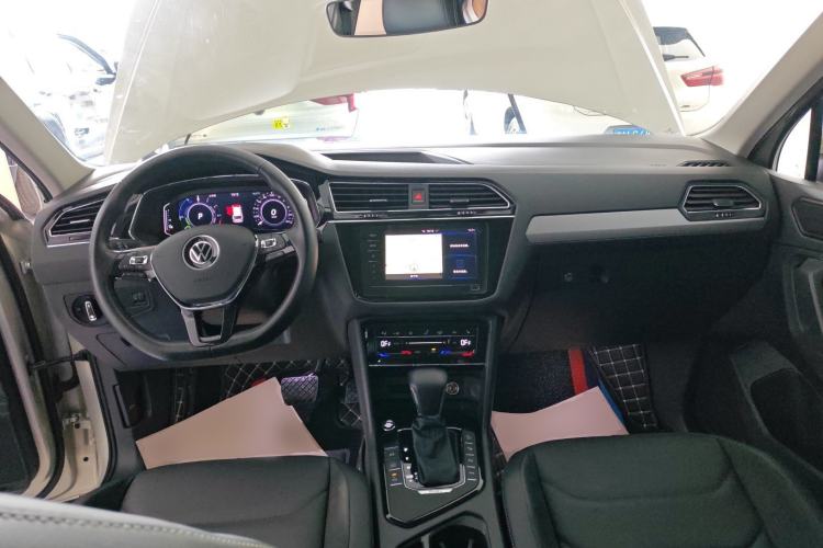 Used Volkswagen Tiguan L New Energy 2021 430 PHEV Plug-in Hybrid Prestige Edition Interior 2