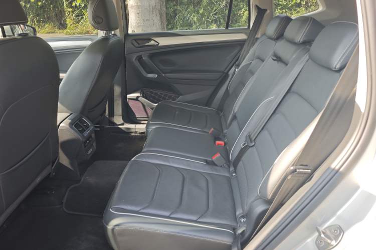 Used Volkswagen Tiguan L New Energy 2021 430 PHEV Plug-in Hybrid Flagship Edition Interior 3