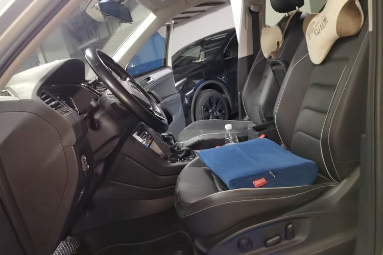 Used Volkswagen Tiguan L New Energy 2021 430 PHEV Plug-in Hybrid Prestige Edition Left Front Seat