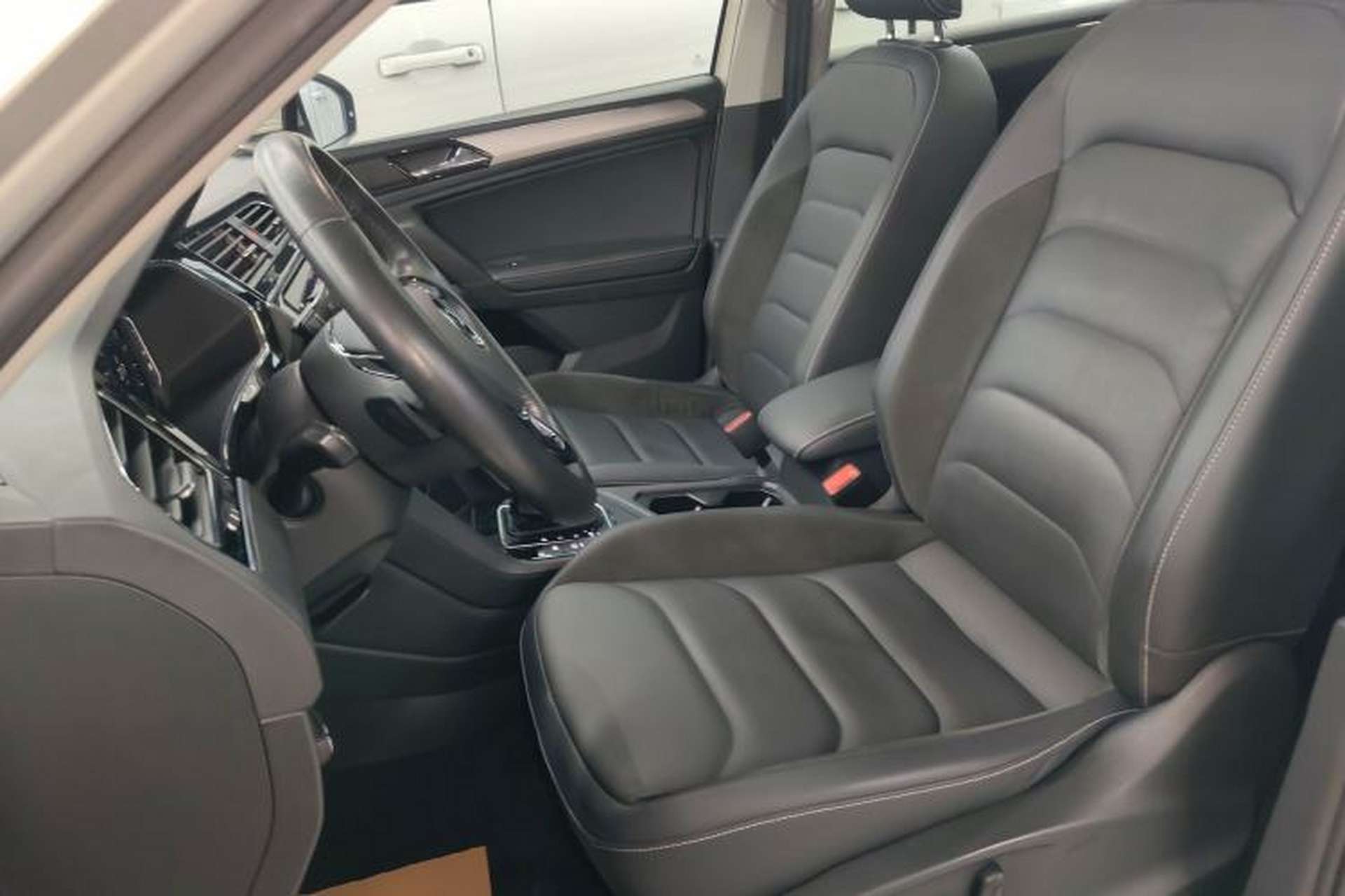Used Volkswagen Tiguan L New Energy 2021 430 PHEV Plug-in Hybrid Prestige Edition Left Front Seat