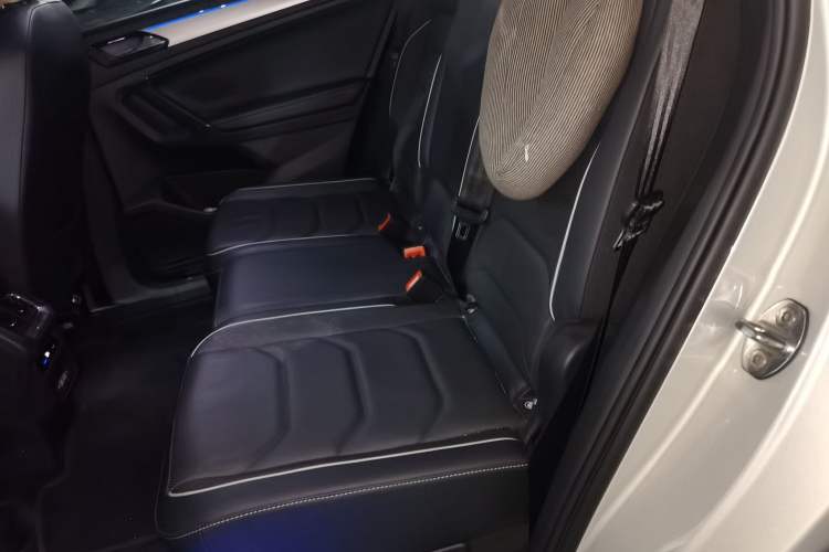 Used Volkswagen Tiguan L New Energy 2021 430 PHEV Plug-in Hybrid Prestige Edition Left Rear Seat
