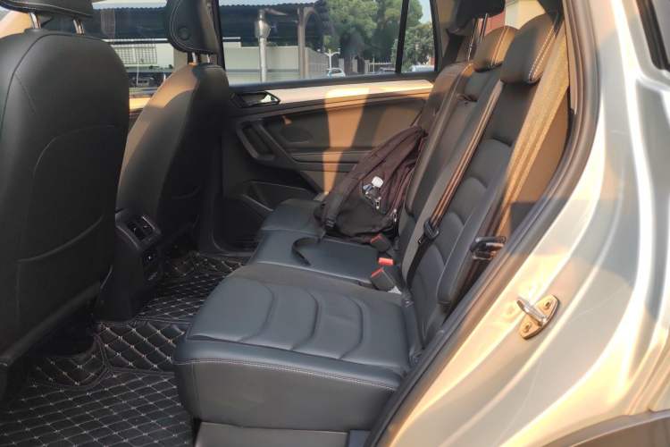 Used Volkswagen Tiguan L New Energy 2021 430 PHEV Plug-in Hybrid Prestige Edition Left Rear Seat