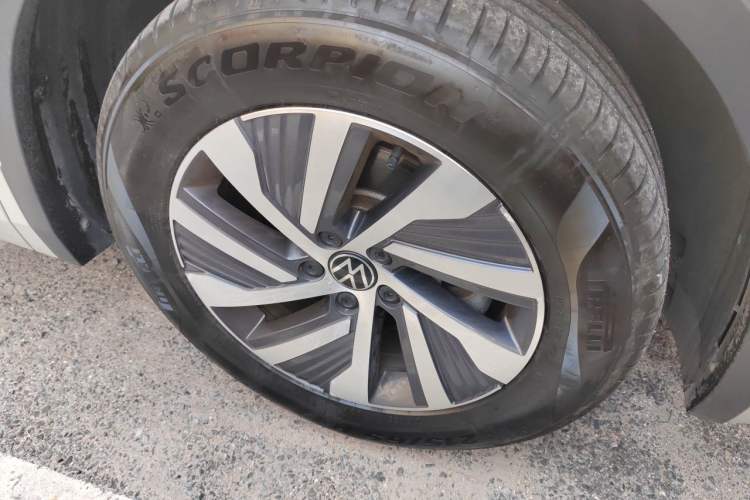 Used Volkswagen Tiguan L New Energy 2021 430 PHEV Plug-in Hybrid Prestige Edition Right Front Wheel Hub