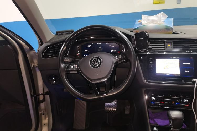 Used Volkswagen Tiguan L New Energy 2021 430 PHEV Plug-in Hybrid Prestige Edition Steering Wheel