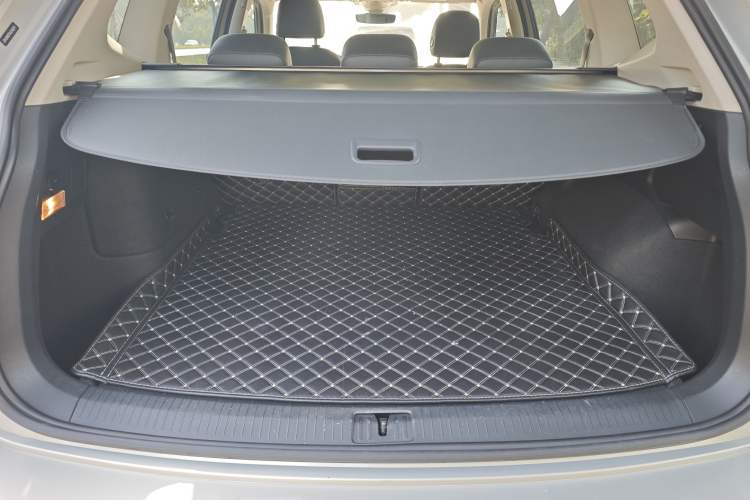 Used Volkswagen Tiguan L New Energy 2021 430 PHEV Plug-in Hybrid Flagship Edition Trunk