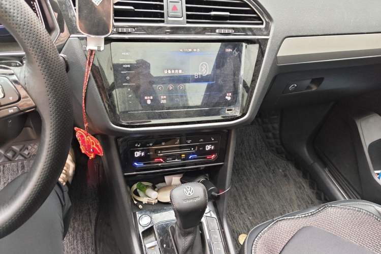 Used Volkswagen Tiguan L New Energy 2021 430 PHEV Plug-in Hybrid Flagship Edition Audio And AC Panel