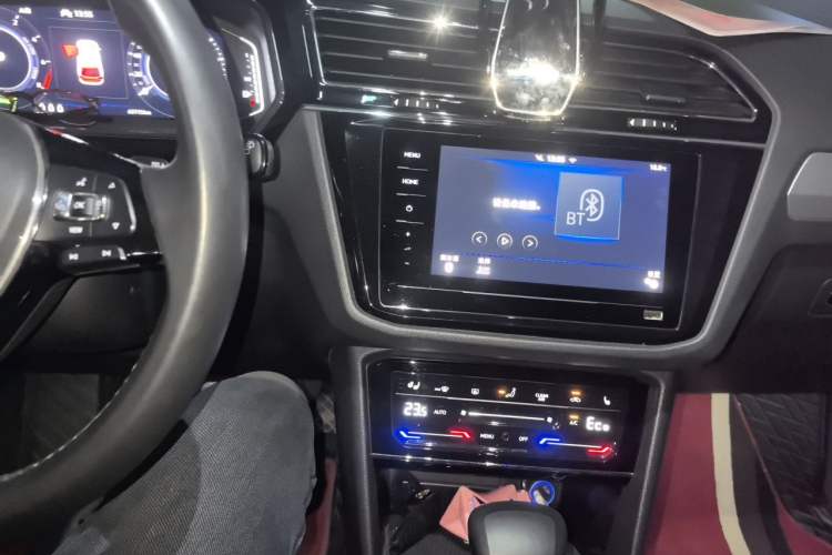 Used Volkswagen Tiguan L New Energy 2021 430 PHEV Plug-in Hybrid Flagship Edition Audio And AC Panel