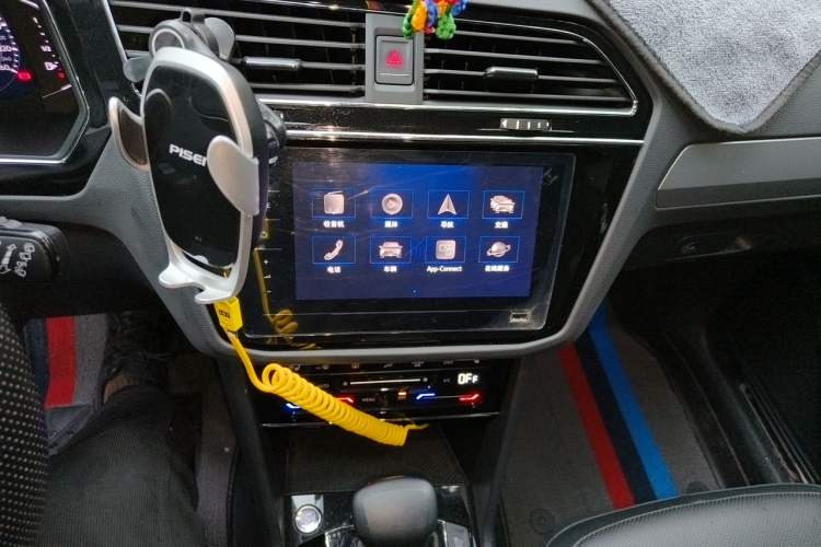 Used Volkswagen Tiguan L New Energy 2021 430 PHEV Plug-in Hybrid Flagship Edition Audio And AC Panel