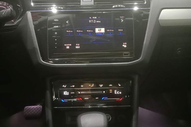 Used Volkswagen Tiguan L New Energy 2021 430 PHEV Plug-in Hybrid Flagship Edition Audio And AC Panel