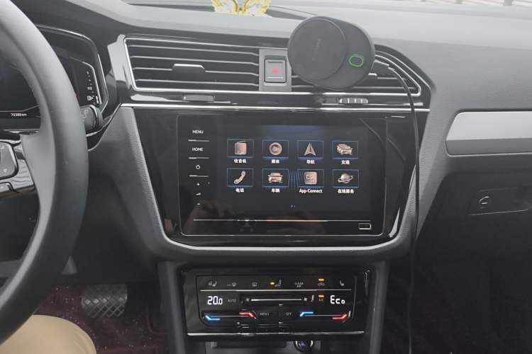 Used Volkswagen Tiguan L New Energy 2021 430 PHEV Plug-in Hybrid Flagship Edition Audio And AC Panel