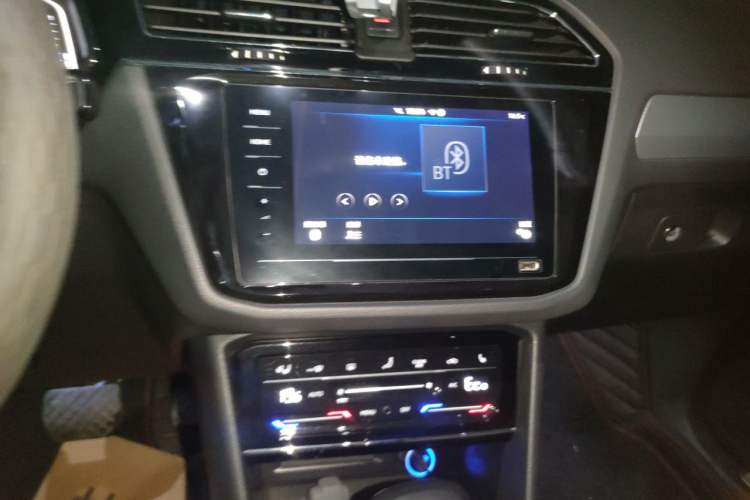 Used Volkswagen Tiguan L New Energy 2021 430 PHEV Plug-in Hybrid Flagship Edition Audio And AC Panel