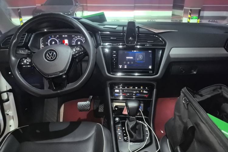 Used Volkswagen Tiguan L New Energy 2021 430 PHEV Plug-in Hybrid Flagship Edition Center Console