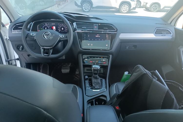 Used Volkswagen Tiguan L New Energy 2021 430 PHEV Plug-in Hybrid Flagship Edition Center Console