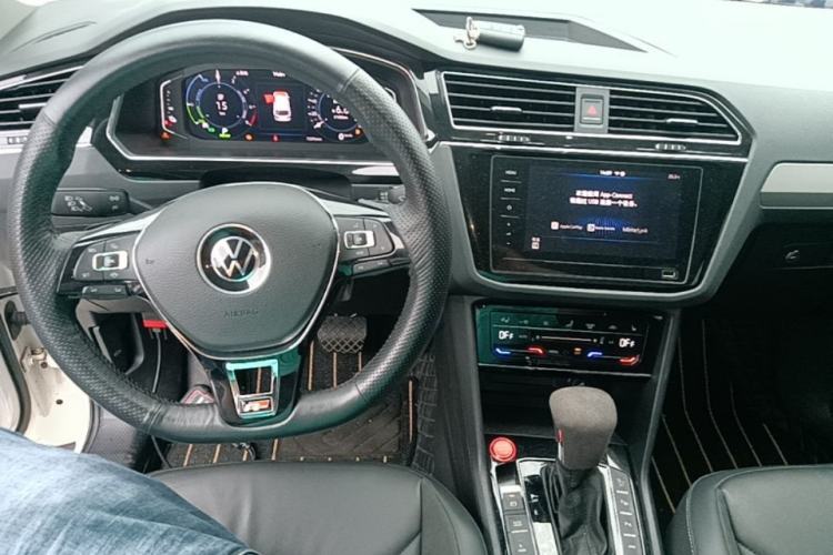 Used Volkswagen Tiguan L New Energy 2021 430 PHEV Plug-in Hybrid Prestige Edition Center Console
