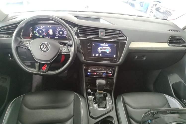 Used Volkswagen Tiguan L New Energy 2021 430 PHEV Plug-in Hybrid Flagship Edition Center Console