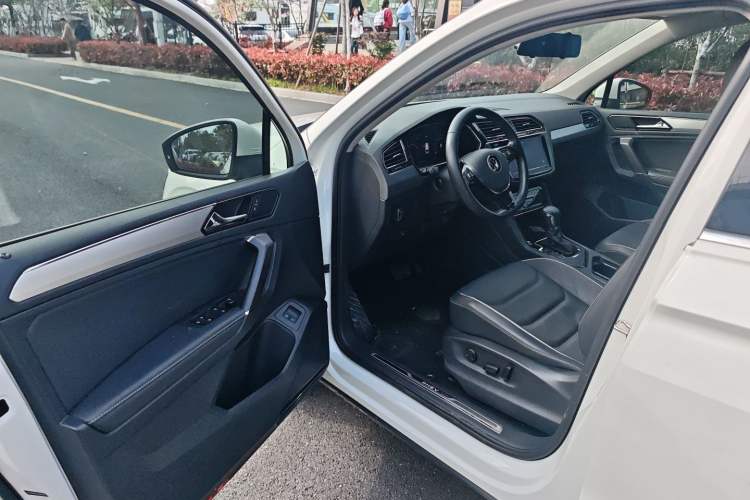 Used Volkswagen Tiguan L New Energy 2021 430 PHEV Plug-in Hybrid Flagship Edition Driver Seat