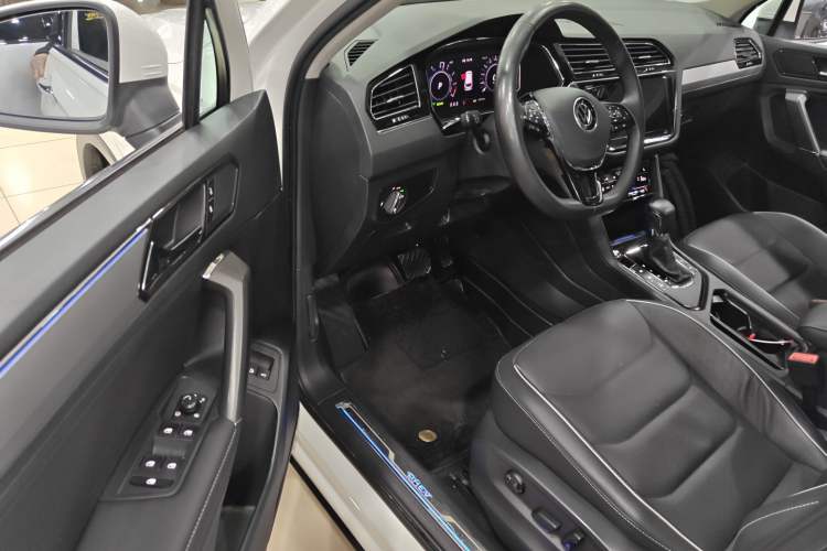 Used Volkswagen Tiguan L New Energy 2021 430 PHEV Plug-in Hybrid Flagship Edition Driver Seat