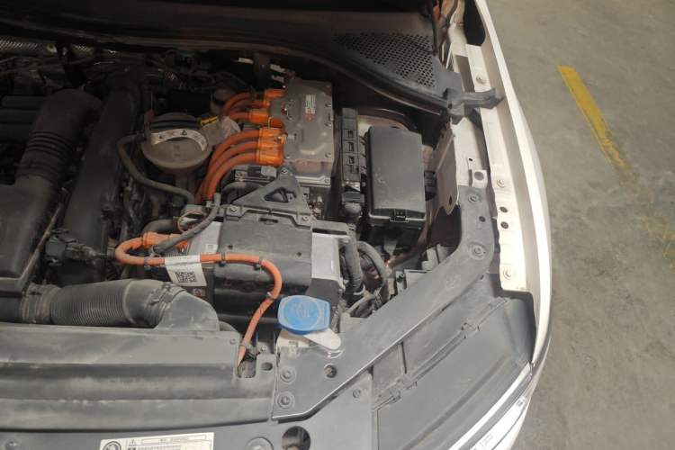 Used Volkswagen Tiguan L New Energy 2021 430 PHEV Plug-in Hybrid Flagship Edition Engine Bay Left