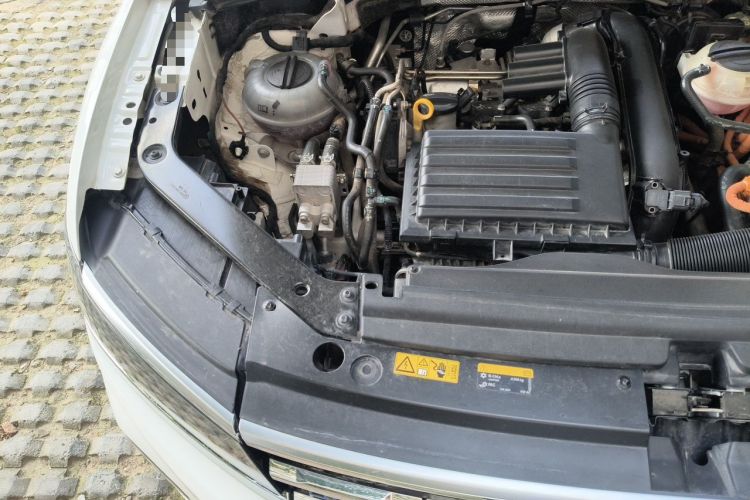 Used Volkswagen Tiguan L New Energy 2021 430 PHEV Plug-in Hybrid Flagship Edition Engine Bay Right