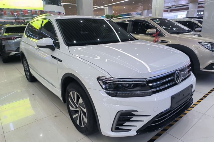 Used Volkswagen Tiguan L New Energy 2021 430 PHEV Plug-in Hybrid Flagship Edition Front Right 45 Deg