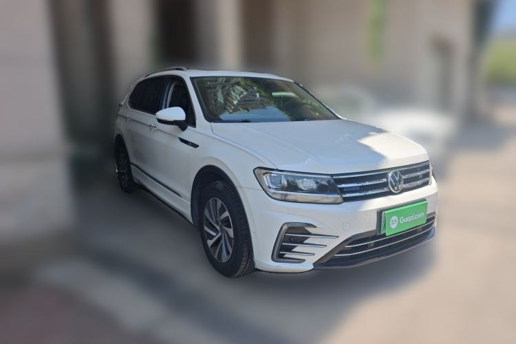 Used Volkswagen Tiguan L New Energy 2021 430 PHEV Plug-in Hybrid Prestige Edition Front Right 45 Deg