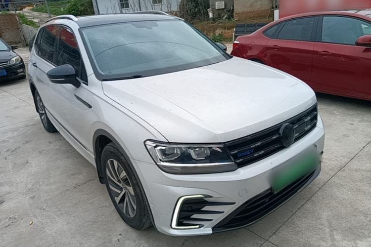 Used Volkswagen Tiguan L New Energy 2021 430 PHEV Plug-in Hybrid Prestige Edition Front Right 45 Deg
