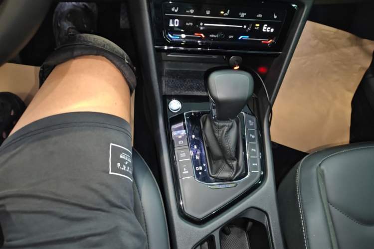 Used Volkswagen Tiguan L New Energy 2021 430 PHEV Plug-in Hybrid Prestige Edition Gear Lever