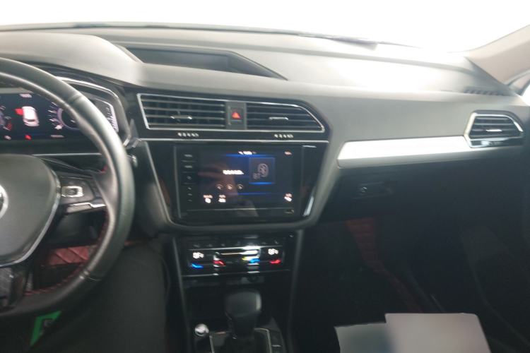 Used Volkswagen Tiguan L New Energy 2021 430 PHEV Plug-in Hybrid Prestige Edition Interior 2