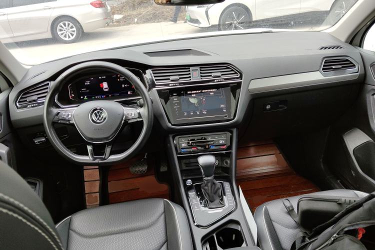 Used Volkswagen Tiguan L New Energy 2021 430 PHEV Plug-in Hybrid Prestige Edition Interior 2