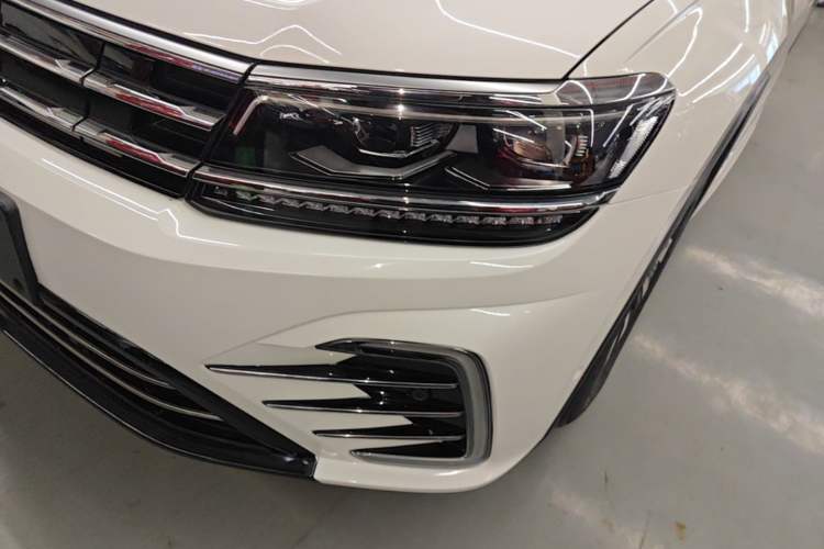 Used Volkswagen Tiguan L New Energy 2021 430 PHEV Plug-in Hybrid Flagship Edition Left Front Headlight