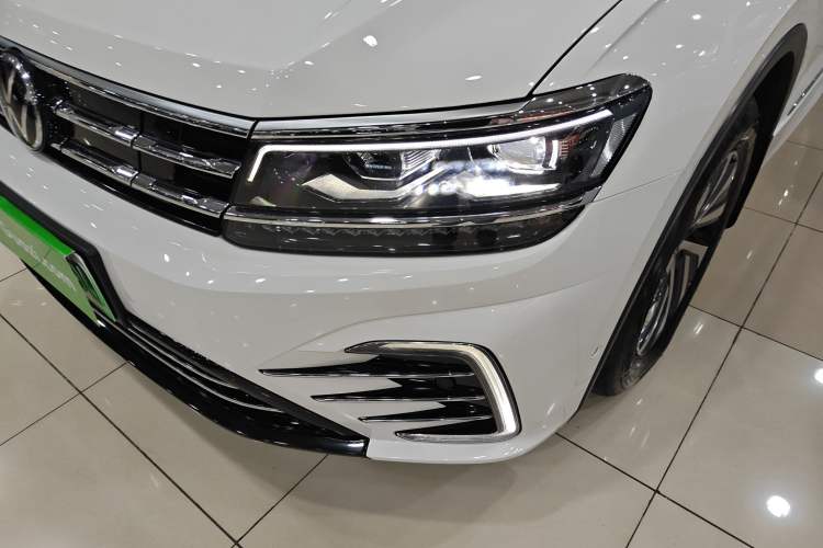Used Volkswagen Tiguan L New Energy 2021 430 PHEV Plug-in Hybrid Flagship Edition Left Front Headlight