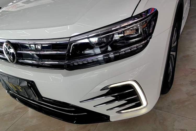 Used Volkswagen Tiguan L New Energy 2021 430 PHEV Plug-in Hybrid Flagship Edition Left Front Headlight