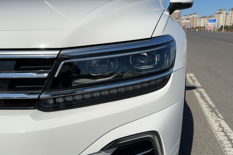 Used Volkswagen Tiguan L New Energy 2021 430 PHEV Plug-in Hybrid Flagship Edition Left Front Headlight