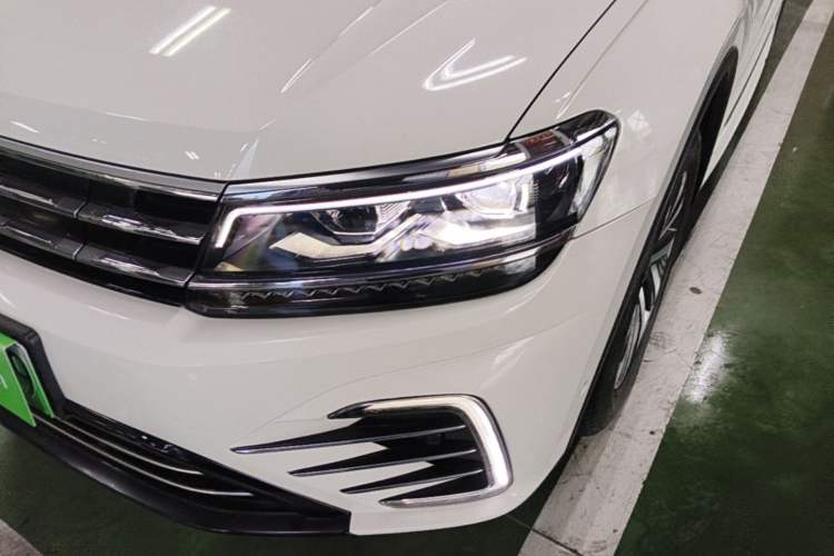 Used Volkswagen Tiguan L New Energy 2021 430 PHEV Plug-in Hybrid Flagship Edition Left Front Headlight