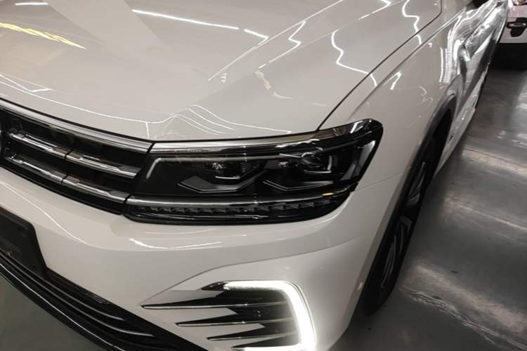 Used Volkswagen Tiguan L New Energy 2021 430 PHEV Plug-in Hybrid Flagship Edition Left Front Headlight