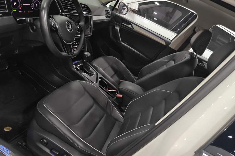 Used Volkswagen Tiguan L New Energy 2021 430 PHEV Plug-in Hybrid Flagship Edition Left Front Seat