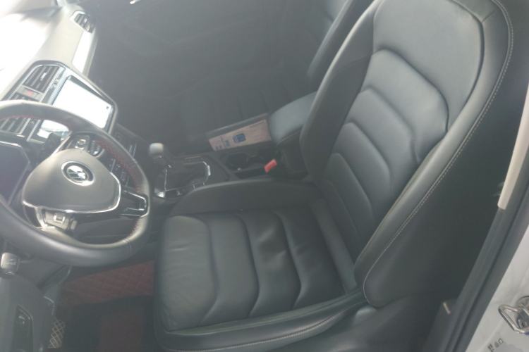 Used Volkswagen Tiguan L New Energy 2021 430 PHEV Plug-in Hybrid Prestige Edition Left Front Seat