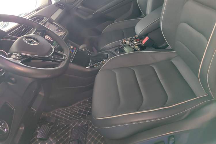Used Volkswagen Tiguan L New Energy 2021 430 PHEV Plug-in Hybrid Flagship Edition Left Front Seat