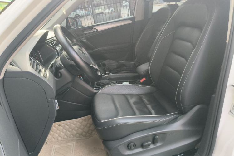 Used Volkswagen Tiguan L New Energy 2021 430 PHEV Plug-in Hybrid Flagship Edition Left Front Seat
