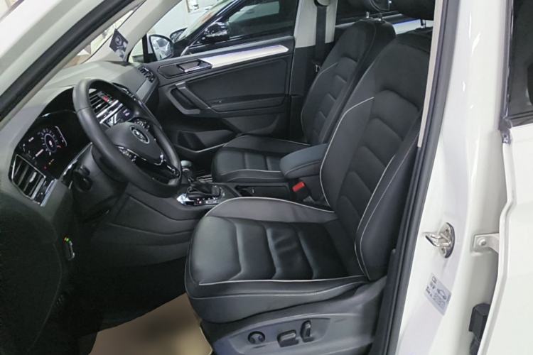 Used Volkswagen Tiguan L New Energy 2021 430 PHEV Plug-in Hybrid Flagship Edition Left Front Seat