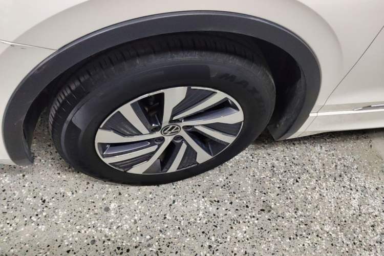 Used Volkswagen Tiguan L New Energy 2021 430 PHEV Plug-in Hybrid Prestige Edition Left Front Wheel Hub