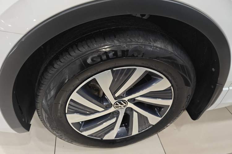 Used Volkswagen Tiguan L New Energy 2021 430 PHEV Plug-in Hybrid Flagship Edition Left Front Wheel Hub