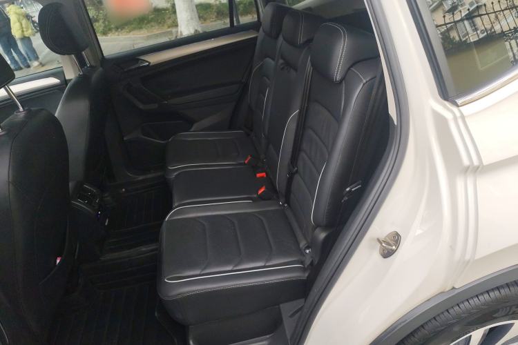 Used Volkswagen Tiguan L New Energy 2021 430 PHEV Plug-in Hybrid Flagship Edition Left Rear Seat