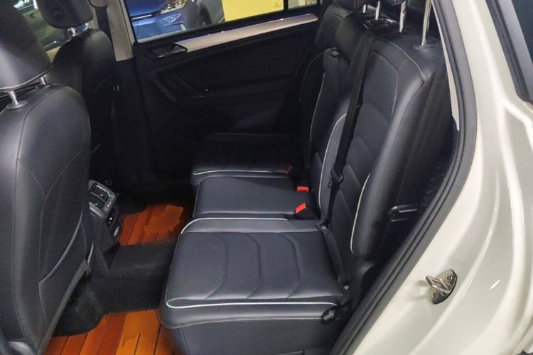 Used Volkswagen Tiguan L New Energy 2021 430 PHEV Plug-in Hybrid Prestige Edition Left Rear Seat