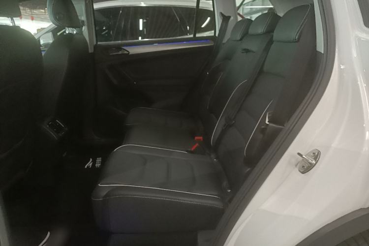 Used Volkswagen Tiguan L New Energy 2021 430 PHEV Plug-in Hybrid Flagship Edition Left Rear Seat