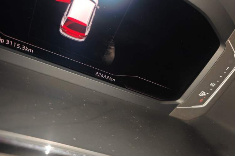 Used Volkswagen Tiguan L New Energy 2021 430 PHEV Plug-in Hybrid Flagship Edition Odometer Close Up