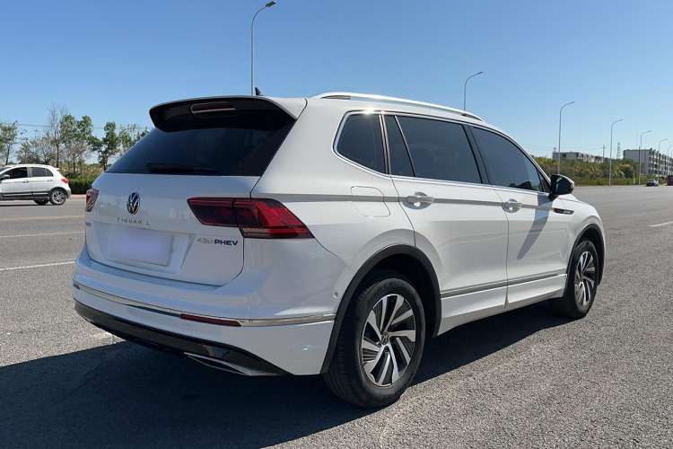 Used Volkswagen Tiguan L New Energy 2021 430 PHEV Plug-in Hybrid Flagship Edition Rear Right 45 Deg