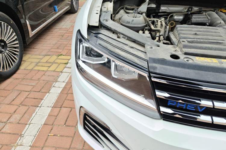 Used Volkswagen Tiguan L New Energy 2021 430 PHEV Plug-in Hybrid Prestige Edition Right Front Headlight