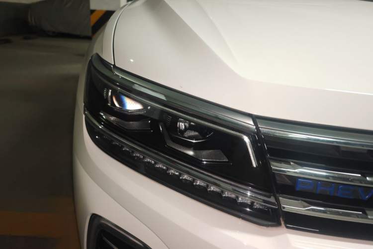 Used Volkswagen Tiguan L New Energy 2021 430 PHEV Plug-in Hybrid Flagship Edition Right Front Headlight