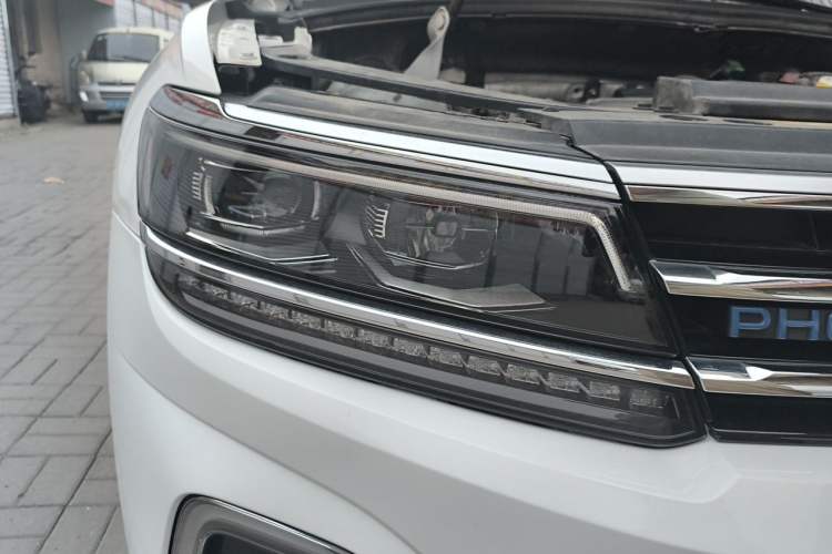 Used Volkswagen Tiguan L New Energy 2021 430 PHEV Plug-in Hybrid Flagship Edition Right Front Headlight